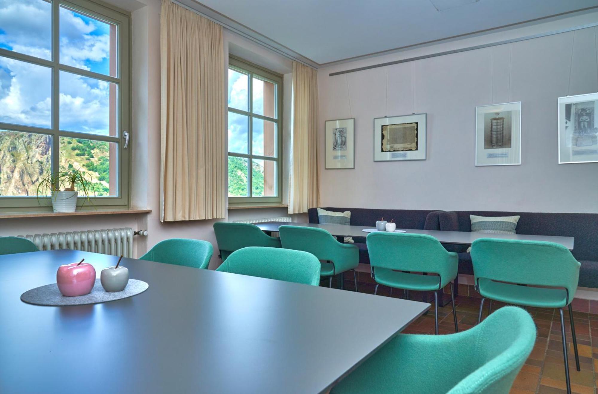 Ev.Familienferien-Und Bildungsstaette Ebernburg Hotel บาด มุนสเตอร์ อัม ชไตน์ เอเบิร์นบวร์ก ภายนอก รูปภาพ