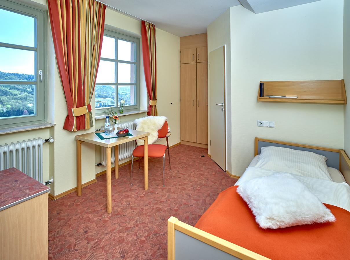 Ev.Familienferien-Und Bildungsstaette Ebernburg Hotel บาด มุนสเตอร์ อัม ชไตน์ เอเบิร์นบวร์ก ภายนอก รูปภาพ