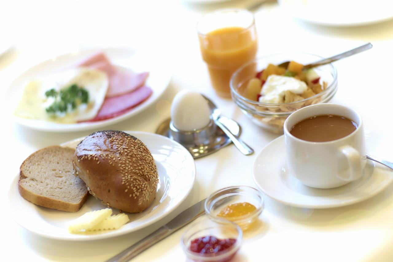 Ev.Familienferien-Und Bildungsstaette Ebernburg Hotel บาด มุนสเตอร์ อัม ชไตน์ เอเบิร์นบวร์ก ภายนอก รูปภาพ