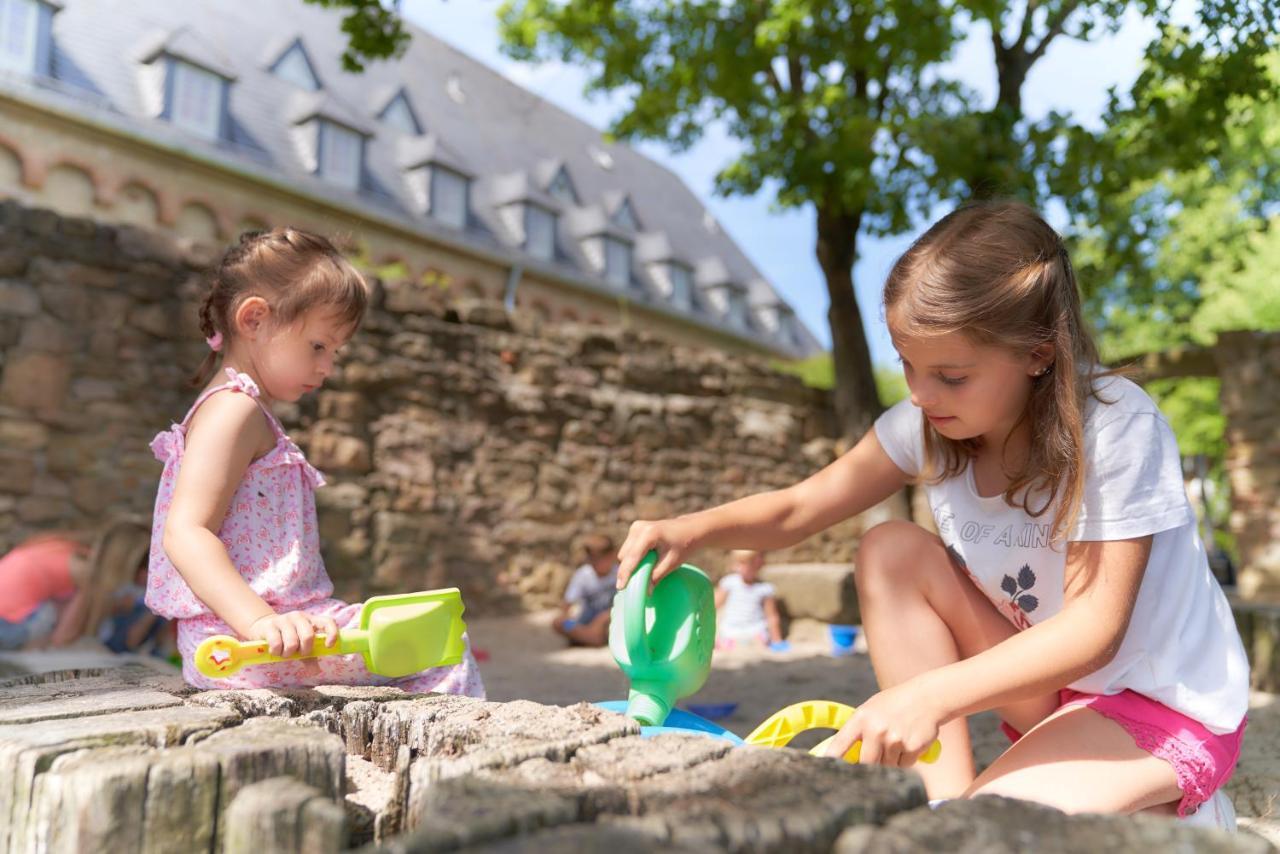 Ev.Familienferien-Und Bildungsstaette Ebernburg Hotel บาด มุนสเตอร์ อัม ชไตน์ เอเบิร์นบวร์ก ภายนอก รูปภาพ